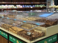 Nouveauté 2026 : Conteneur à bonbons et fruits secs en acrylique grande capacité pour présentoir de confiserie, vente en gros pour revente et micro-grocery