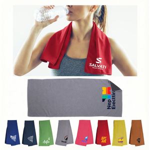 Serviette de sport rafraîchissante en microfibre avec logo personnalisé - Product Image 1