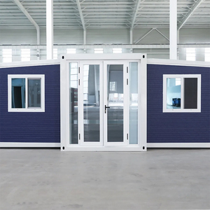 Maison préfabriquée en conteneur extensible 10 pieds 40 pieds avec 2 chambres à coucher Maison meublée extensible de deux étages avec toit - Product Image 1
