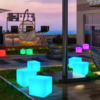Lampadaire cube moderne minimaliste transfrontalier, hauteur réglable 1,8 m, LED avec télécommande pour salon et chambre