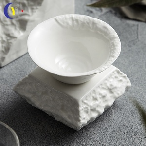Bol à soupe et à salade en céramique, design créatif irrégulier, blanc, pour la table, vaisselle pour cuisine moléculaire - Product Image 3
