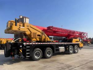 Grue mobile haute performance STC1000C5-8 disponible avec boîte de vitesses, moteur, pompe, moteur à engrenages et roulement pour la construction - Product Image 5