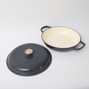 Colorido personalizado al por mayor OEM esmalte de hierro fundido <span class=keywords><strong>Creuset</strong></span> mariscos cazuela poco profunda olla Horno Holandés olla con tapa - Product Image 5