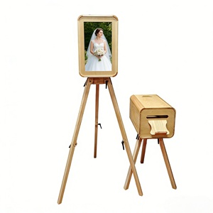 Cabina de Fotos con Pantalla Táctil de 18.5 Pulgadas, Estilo Vintage de Madera, Kiosco para iPad, Esencial para Bodas y Fiestas - Product Image 2
