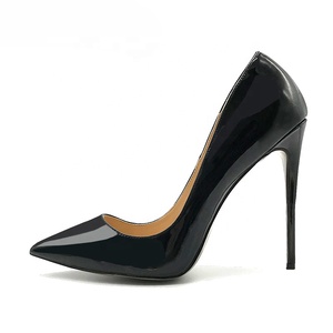 <span class=keywords><strong>Scarpe</strong></span> con Tacco Alto da Donna in Tinta Unita, Décolleté in Pelle Verniciata Lucida con Punta Affusolata e Tacco a Spillo per Feste Estive, Taglie Grandi - Product Image 4