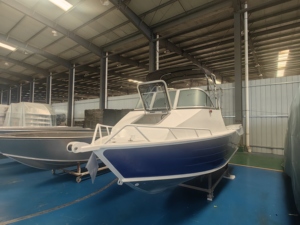 Bote de Pesca de Aluminio <span class=keywords><strong>Gospel</strong></span> de 5.2 m con Cabina Cuddy, Media Ventana y Toldo Plegable, para Uso Familiar - Product Image 2