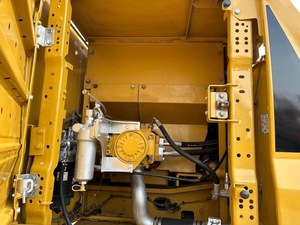 รถขุดตีนตะขาบตีนตะขาบมือสอง CAT330GC CAT330หนัก30ตันได้รับการรับรอง CE จากจีน - Product Image 6