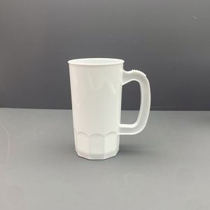 Vente en gros de mugs à bière en plastique, verres à pinte en PP de qualité alimentaire avec poignée, gobelets promotionnels - Product Image 3