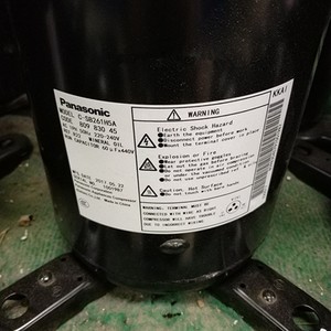 คอมเพรสเซอร์แบบสกรอลล์ Panasonic รุ่น C-SB263H8A 12V สำหรับเครื่องปรับอากาศและเครื่องทำความเย็น - Product Image 1