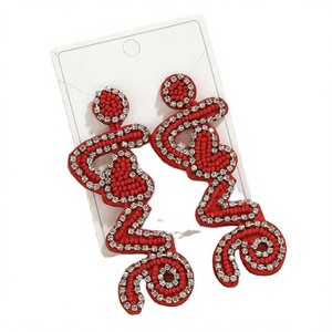Nouvelles Boucles d'Oreilles Clous Perles Joyeux Anniversaire 2026, Design Gâteau Coloré, Plaqué Or, Bijoux de Fête pour Femme, Tendance et Mignonnes - Product Image 3