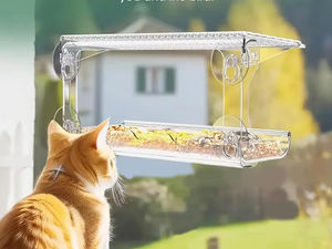 Comedero para Pájaros Portátil e Impermeable LM para Exteriores, Comederos de Plástico para Pájaros con Ventosas Fuertes, Casa para Pájaros Transparente - Product Image 2