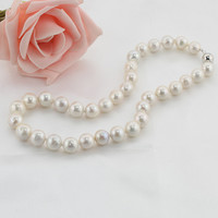 Collier de perles d'eau douce de 11 à 12mm, blanc, de 18 pouces, proche d'un nœud rond