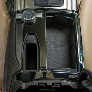 Cubierta para Consola Central de Mercedes-Benz, Negro Titanio, Acabado Piano Black, Cubierta Universal para Tablero Completo - Product Image 3