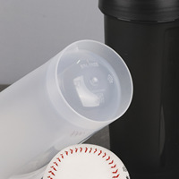 Bouteille de sport portable en plastique avec logo personnalisé pour la gym en extérieur, shaker à protéines avec boule mélangeuse en fil métallique