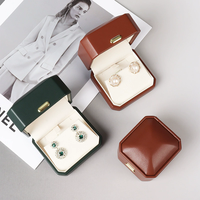 Boîte à bijoux en cuir PU EVERWIN, luxe léger, imprimé uni, bouche octogonale inclinée, fermeture à boucle avec étiquette dorée, pour bagues et bracelets