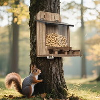 Mangeoire à écureuils en bois massif pour l'extérieur, résistante à l'humidité, pour noix et bâtonnets, mangeoire durable en bois pour animaux de compagnie