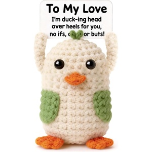 Peluche Canard de Remerciement Faite à la Main au Crochet, Inspirante et Encourageante - Un Cadeau d'Anniversaire Amusant Adapté aux Hommes et aux Femmes - Product Image 1