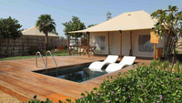 Tente de Luxe Quatre Saisons pour Resort 5x8m, Structure Droite, Tissu Oxford, Imperméabilité >3000mm, Une Chambre, Salon, Camping