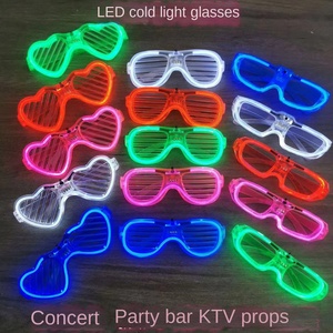<span class=keywords><strong>Occhiali</strong></span> Smart <span class=keywords><strong>LED</strong></span> <span class=keywords><strong>con</strong></span> Flash elettronico alla moda decorazioni per feste di natale oggetti di scena in plastica fluorescente <span class=keywords><strong>occhiali</strong></span> - Product Image 2