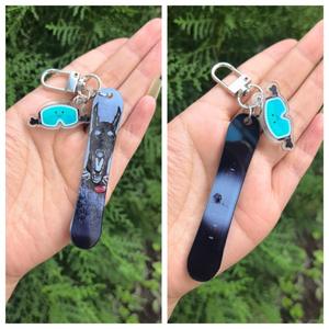 Portachiavi in Acrilico Personalizzati con Stampa UV su Entrambi i Lati, Portachiavi a Forma di Tavola da Surf - Product Image 3