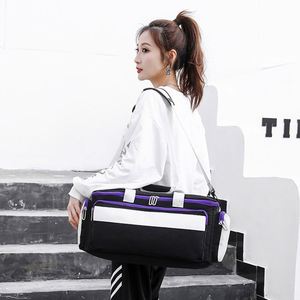 Waterproof Customized Sports <b>Bag</b> Custom Gym <b>Bag</b> <b>Overnight</b> Weekender <b>Bag</b> - Product Image 4