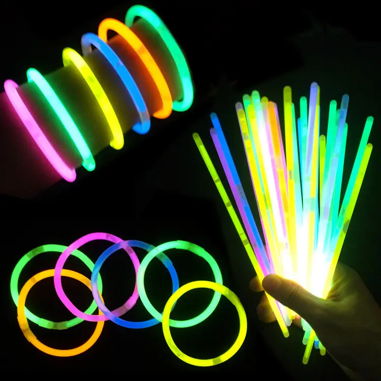 Party Favor Leuchtstäbe Spielzeug Leuchtende Windmühle Hut Gyro Halskette Armband Maske Set