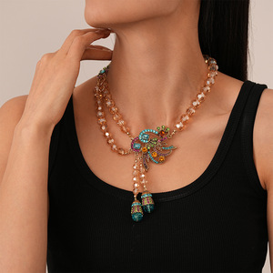 Collier européen américain haut de gamme de luxe <span class=keywords><strong>Pendentif</strong></span> géométrique en diamant incrusté de gouttes <span class=keywords><strong>d</strong></span>'<span class=keywords><strong>eau</strong></span> Personnalité exagérée Clavicule à la mode - Product Image 3