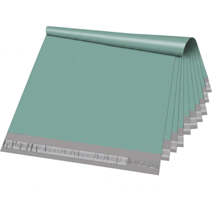 Bolsa de Correo de Plástico Verde Personalizada, con Sellado de Tres Lados, Autoadhesiva, para Envíos, Embalaje Desechable de Polipropileno - Product Image 1