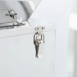 Máquina semiautomática de llenado de partículas para envasado de polvo seco, granos, café, té, frutos secos y otros productos en sobres y botellas. - Product Image 3