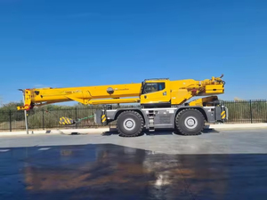 Grúa Todoterreno XCR90 de 90 Toneladas, Versátil y Duradera, para Instalaciones Industriales a Gran Escala - Product Image 5