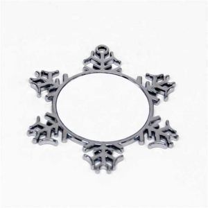 Wholesale Luxury Sublimation Blank Zinc Alloy Christmas Ornaments Snowflake Shape Silver 65x65mm - Product Image 3