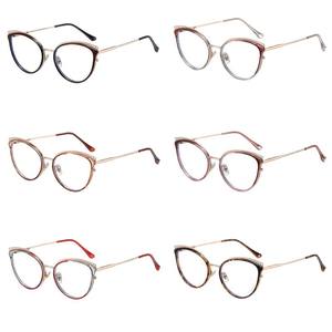 Montura de gafas ópticas de ojo de gato bicolor para mujer con protección contra la luz azul, patillas de metal con resorte, diseño ovalado y puente medio. - Product Image 5