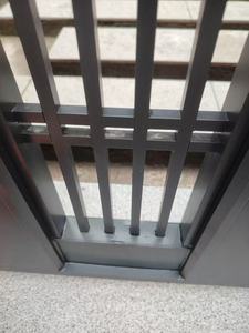 Plaque <span class=keywords><strong>de</strong></span> <span class=keywords><strong>sécurité</strong></span> <span class=keywords><strong>pour</strong></span> <span class=keywords><strong>balcon</strong></span> en aluminium peint à la poudre noire <span class=keywords><strong>Grille</strong></span> <span class=keywords><strong>de</strong></span> clôture <span class=keywords><strong>pour</strong></span> portail <span class=keywords><strong>de</strong></span> jardin Plaque <span class=keywords><strong>de</strong></span> clôture extérieure - Product Image 2