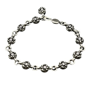 Bracelet en cuivre style punk rétro, massif, orné de lettres, de dés, d'emblèmes de scouts, de croix florales, de perles et de chaîne entièrement incrustée de strass - Product Image 1