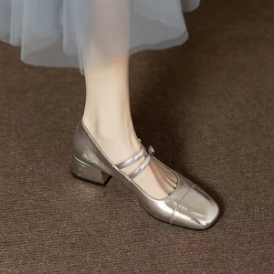 Zapatos de tacón bajo de satén ligeros con pedrería, de cuero, huecos, estilo kitten heel, sexys, cómodos, de punta, para club, invierno, sin cordones - Product Image 1