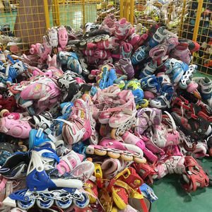 S18.1 Zapatos <span class=keywords><strong>de</strong></span> patinaje usados al por mayor <span class=keywords><strong>Patines</strong></span> <span class=keywords><strong>de</strong></span> ruedas <span class=keywords><strong>de</strong></span> <span class=keywords><strong>segunda</strong></span> <span class=keywords><strong>mano</strong></span> para niños Stock Zapatos usados <span class=keywords><strong>de</strong></span> alta calidad en pacas - Product Image 2
