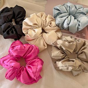 Chouchous en soie pour cheveux bouclés, nouveau design, logo personnalisé, grands, doux, rembourrés en coton PP - Product Image 3