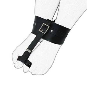 Ventes directes d'usine noir réglable en cuir PU main esclave Bondage Gear BDSM jeux pour adultes pour les femmes amoureux - Product Image 4