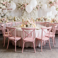 Chaise à dossier croisé en plastique pour banquet, événement, lieu de réception, hôtel, mariage, mobilier