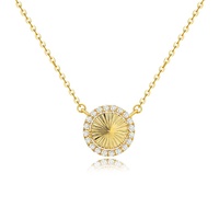 Collier pendentif en or véritable 18 carats Au750 de haute qualité, design élégant, vente en gros pour femmes