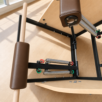 Chaise de Pilates pour la maison, le studio et la rééducation, chaise de stabilité Wunda en bois d'érable avec pédales séparées et poignées réglables pour l'entraînement de yoga