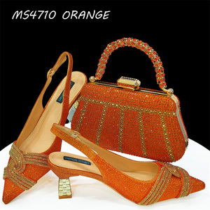Zapatos y Bolsos de Alta Calidad para Fiestas, Tacones <span class=keywords><strong>Bajos</strong></span> a Juego, Pantuflas con Pedrería para Mujer, Conjuntos de Bolsos - Product Image 5