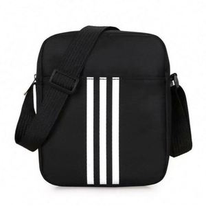 Bolso Bandolera Negro para Hombre, Estilo Casual Deportivo, de Nailon, con Logotipo Personalizado - Product Image 3