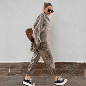 Western Vintage Women's <strong>Leopard</strong> Button Canvas Shirt Jacket Zipper Jeans Pants 2 Piece Casual Winter Breathable Plain Dyed <strong>Outfit</strong> - Product Image 3