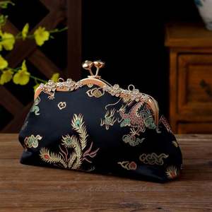 Bolsos de Mano de Lujo para Mujer con Flores Bordadas de Perlas para Graduación 2025, Bolsos de Noche para Boda, Estilo Chino, Bolso de Mano Brillante - Product Image 1