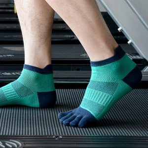 ถุงเท้าผ้าฝ้ายสำหรับผู้ชายแบบห้านิ้ว ถุงเท้าแบบมีแผ่นรองรับแรงกระแทกสำหรับวิ่ง - Product Image 3