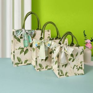 Sac fourre-tout en coton avec impression intégrale du logo personnalisé, sac fourre-tout en toile beige laminé par sublimation, grande capacité, fournisseur - Product Image 1