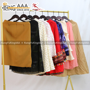 Gonne lunghe in cotone usate da donna, colori misti, provenienza europea, KungFu KingAAA UK - Stock all'ingrosso di gonne da donna di seconda mano di alta qualità - Product Image 4