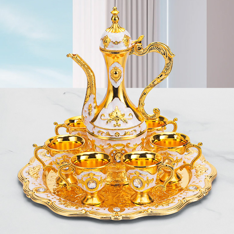 (Small shell wine set) Gold and white