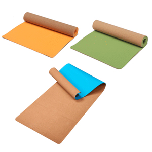 Tapis de yoga en liège TPE antidérapant personnalisé en gros avec logo sur mesure pour studio de yoga - Product Image 3